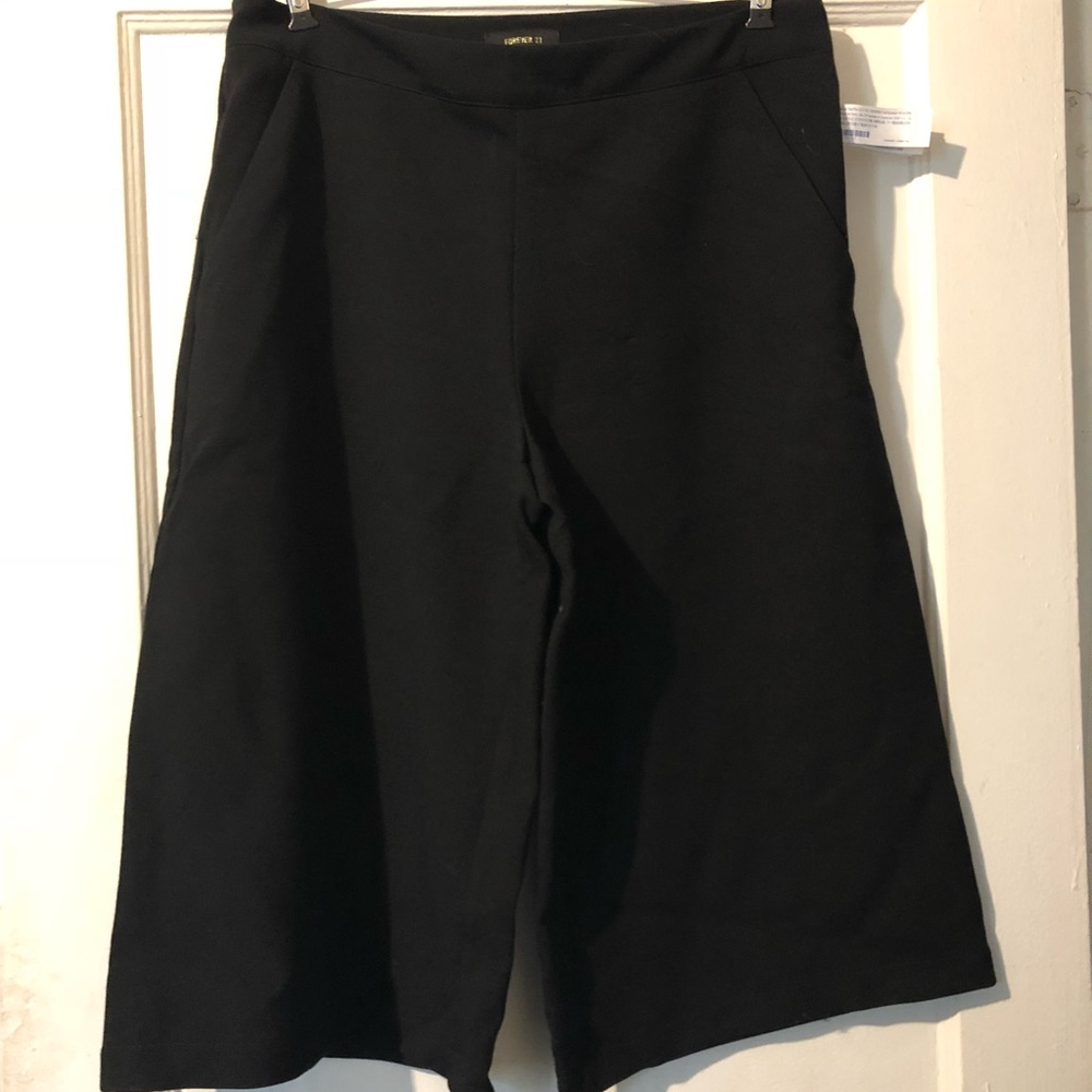 Black cropped dress pants